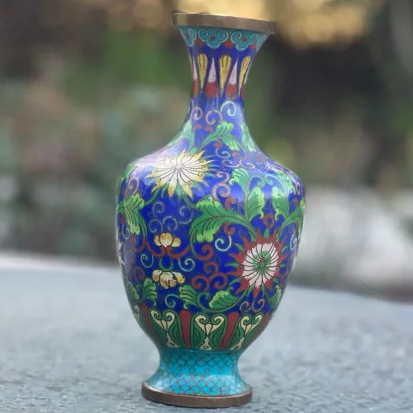 VINTAGE Colorful Floral Cloisonné Vase - 9” tall - Picture 4 of 11